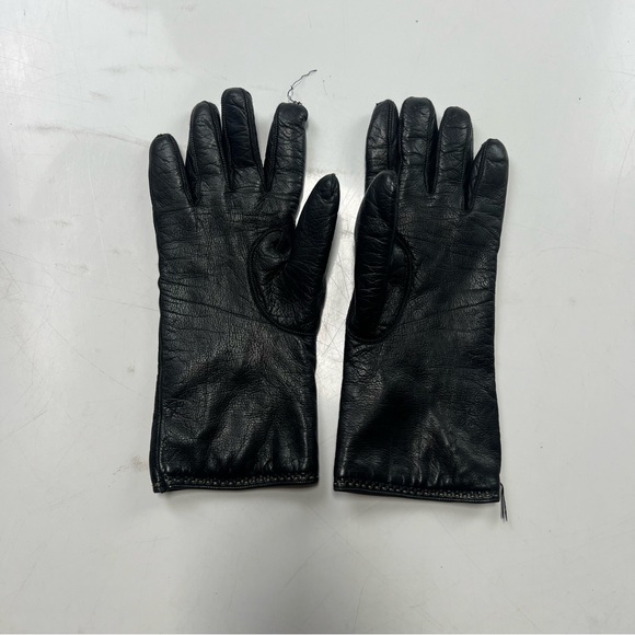 Coach women’s black leather gloves L30-12 - Picture 2 of 4